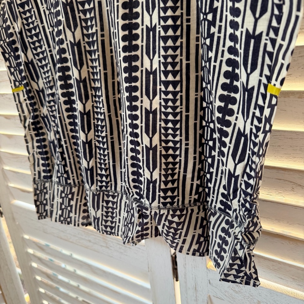 Tiny | Crochet Neck Patterned Blouse - image 4